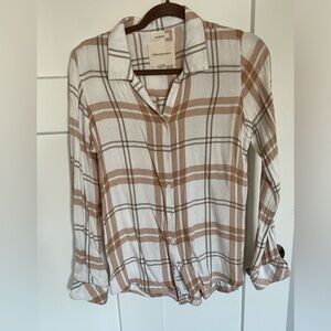 Thread & Supply Women's Checkered Button-Down Shirt - Tan and White